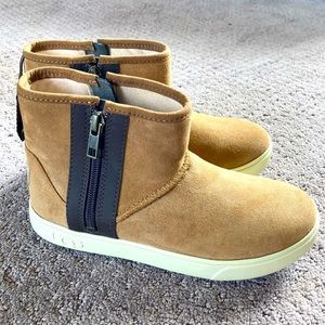 Boys ugg boots